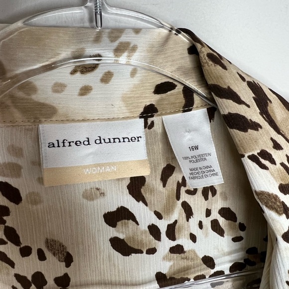 Alfred Dunner collar button down shirt/blouse. Multi-print/animal like print. - Picture 6 of 6